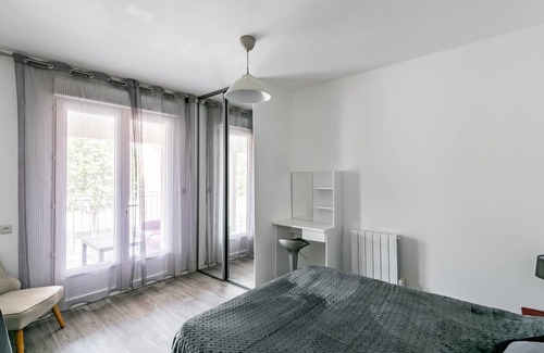 Saint-Andre-de-Cubzac Apartment | 61 m² Apartment ∙ 2 bedrooms ∙ 3 guests
