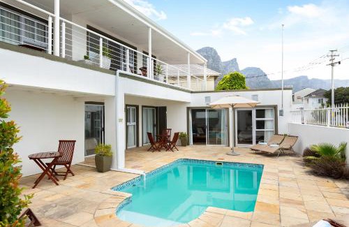 Camps Bay Bed & Breakfast | 61 on Camps Bay