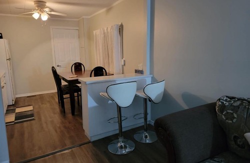 Niagara Falls House | 6152 Churchill St, Niagara Falls