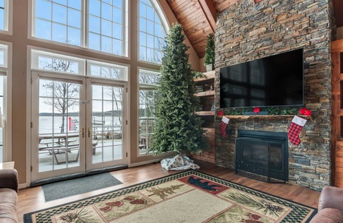 Phelps House | 616 m² House ∙ 5 bedrooms ∙ 30 guests