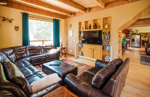 Cle Elum House | 618 m² House ∙ 8 bedrooms ∙ 50 guests