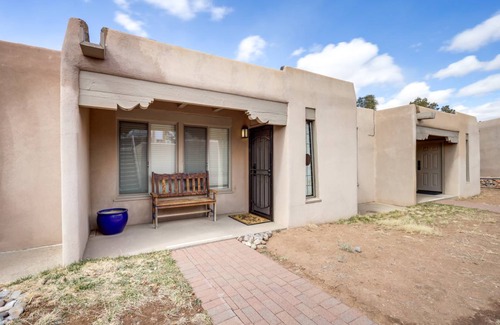 Northeast Santa Fe Apartment | 62 m² Apartment ∙ 1 bedroom ∙ 3 guests