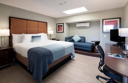 Munras Avenue Hotel | 62 m² Hotel ∙ 127 guests