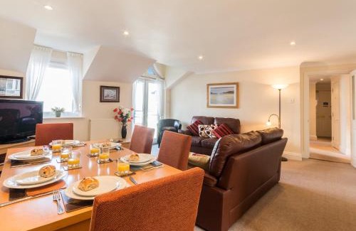 Brixham Apartment | 62 Moorings Reach