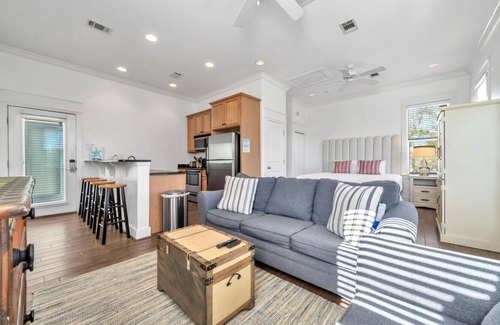 Treetop Condo | 62 | Quaint Carriage House in Seacrest Beach on 30A!