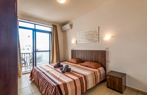 Bugibba Apartment | 63 m² Apartment ∙ 2 bedrooms ∙ 4 guests
