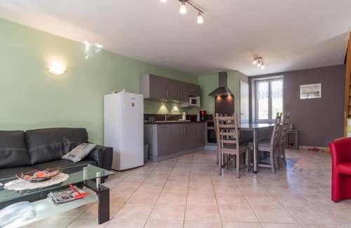 Jours-en-Vaux Cottage | 63 m² Cabin ∙ 1 bedroom ∙ 3 guests