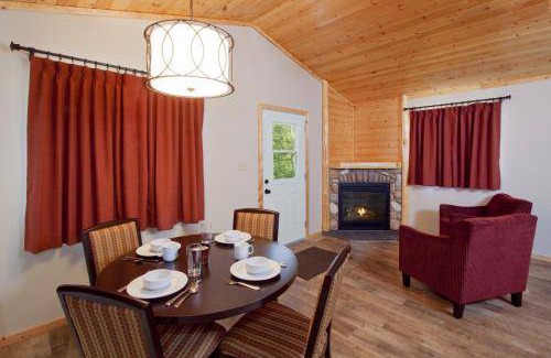 Jasper East Cabin | 63 m² Lodge ∙ 4 guests