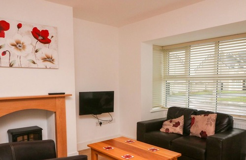 Kilkee Cottage | 63 MOININ, family friendly, with a garden in Kilkee, County Clare