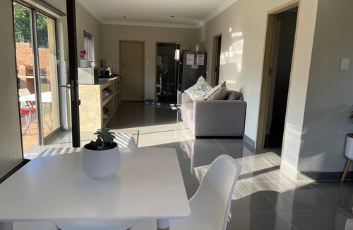 Pretoria Cottage | 63 On Saal Accommodation - Peaceful in Nature - STABLES