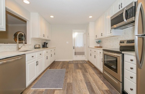 Palmetto Dunes Villa | 630 Queens Grant ~ Coastal Chic Villa, Centrally Located to Beach, Golf & Tennis