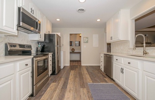 Palmetto Dunes Villa | 630 Queens Grant ~ Coastal Chic Villa, Centrally Located to Beach, Golf & Tennis