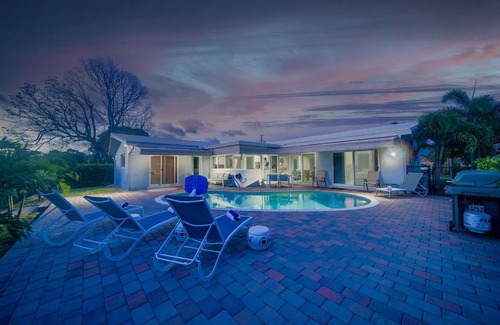 Imperial Point House | 6341 Managed By Brampton Park