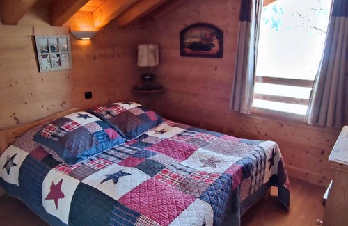Isola Ski Chalet | 64 m² Chalet ∙ 2 bedrooms ∙ 6 guests