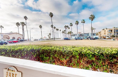 South Oceanside Condo | 64 m² Condo ∙ 1 bedroom ∙ 4 guests