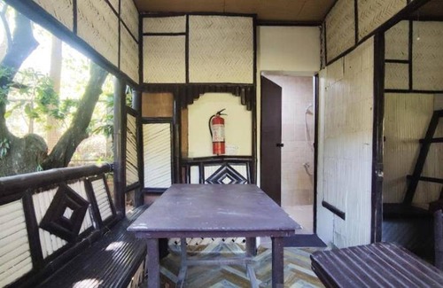 Pundaquit Hotel | 64 m² Hotel ∙ 3 bedrooms ∙ 18 guests
