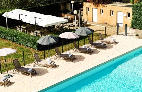 Onet-le-Chateau Hotel | 64 m² Hotel ∙ 127 guests