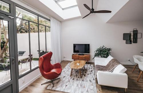La Rochelle House | 64 Sur Le Mail