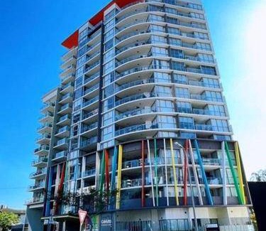 South Brisbane Apartment | 65 m² Apartment ∙ 1 bedroom ∙ 2 guests