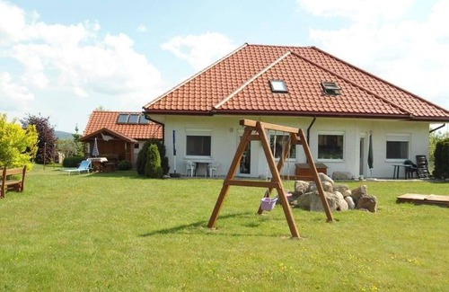 Sobieszow Apartment | 65 m² Apartment ∙ 2 bedrooms ∙ 4 guests