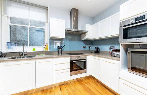 Chelsea Riverside Apartment | 65 m² Apartment ∙ 2 bedrooms ∙ 4 guests
