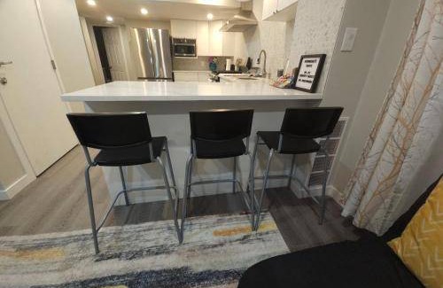 Southwest Edmonton Apartment | 65 m² Apartment ∙ 2 bedrooms ∙ 6 guests