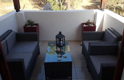 Kamari Apartment | 65 m² Apartment ∙ 2 bedrooms ∙ 5 guests
