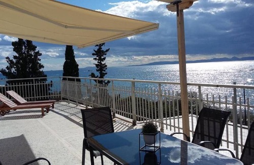 Saronida Apartment | 65 m² Apartment ∙ 2 bedrooms ∙ 2 guests