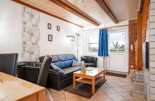 Esens Apartment | 65 m² Apartment ∙ 3 bedrooms ∙ 5 guests