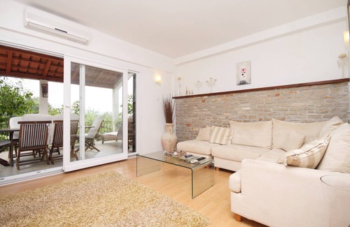 Stari Grad Apartment | 65 m² Apartment ∙ 2 bedrooms ∙ 5 guests
