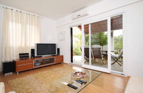 Stari Grad Apartment | 65 m² Apartment ∙ 2 bedrooms ∙ 5 guests