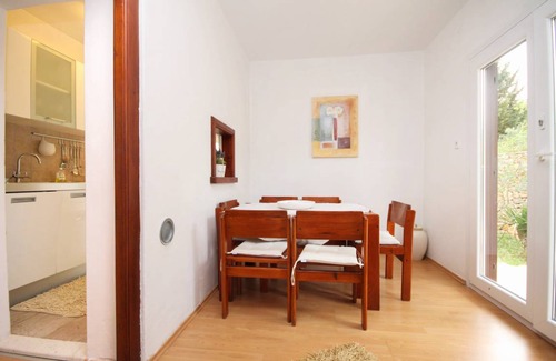Stari Grad Apartment | 65 m² Apartment ∙ 2 bedrooms ∙ 5 guests