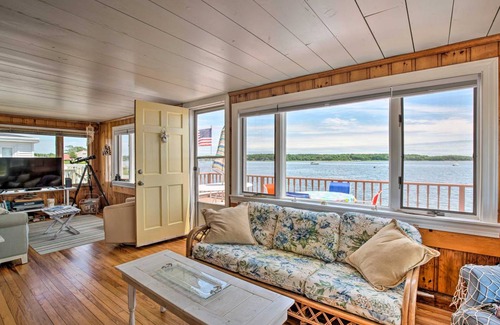 Wareham Center Cottage | 65 m² Cabin ∙ 2 bedrooms ∙ 4 guests