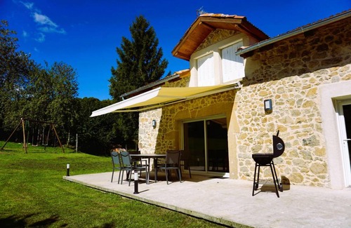 Bessonies House | 65 m² Gîte ∙ 3 bedrooms ∙ 6 guests