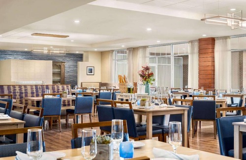 Newport East Hotel | 65 m² Hotel ∙ 127 guests