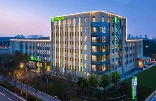 Pudong Hotel | 65 m² Hotel ∙ 127 guests