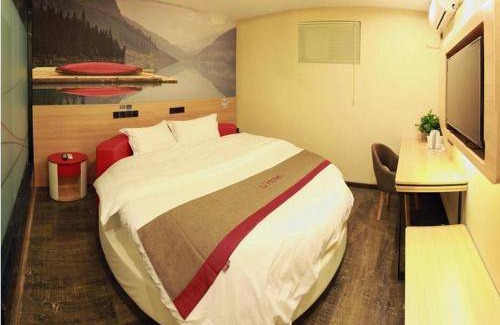 Luolong Hotel | 65 m² Hotel ∙ 3 bedrooms ∙ 3 guests