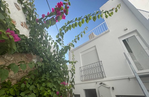 Olvera House | 65 m² House ∙ 1 bedroom ∙ 4 guests