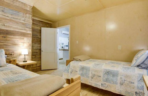 Golden Meadow House | 65 m² House ∙ 1 bedroom ∙ 4 guests