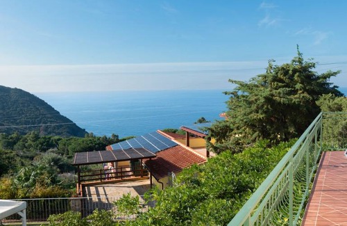 Patresi House | 65 m² House ∙ 2 bedrooms ∙ 4 guests