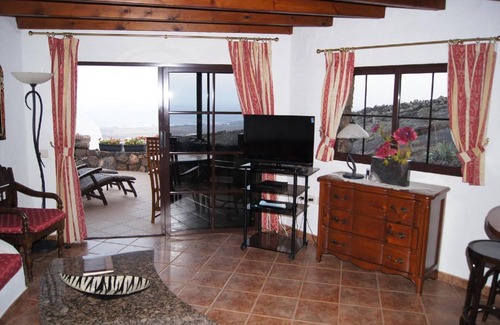 Macher House | 65 m² House ∙ 2 bedrooms ∙ 4 guests
