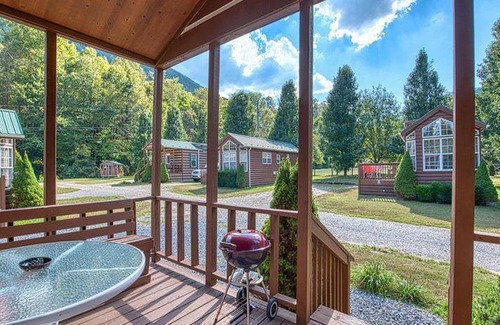 Maggie Valley House | 65 m² House ∙ 2 bedrooms ∙ 6 guests