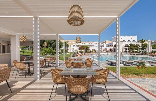 Paradisi Resort | 65 m² Resort ∙ 2 bedrooms ∙ 127 guests
