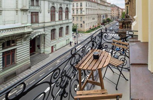 Andel Apartment | 65 m² Serviced apartment ∙ 2 bedrooms ∙ 6 guests