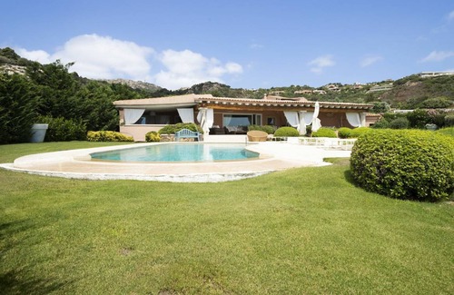 Cala di Volpe Villa | 650 m² Villa ∙ 7 bedrooms ∙ 10 guests