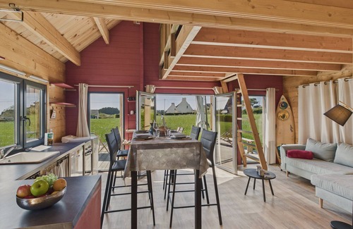 Penmarch Ski Chalet | 650m Ster beach, chalet - terrace for 4