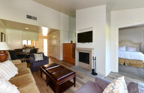 Napa Apartment | 656 Cottages at Silverado condo
