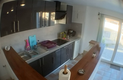 Villeneuve-les-Beziers Apartment | 65m² air-conditioned apartment with swimming pool in quiet residence
