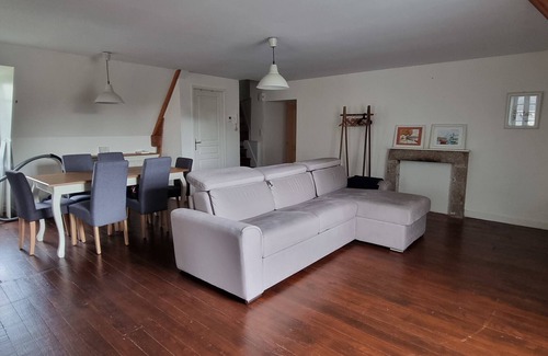 Taden Apartment | 65m² very bright and very quiet -near the center