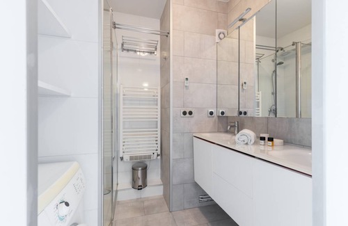 Saint-Laurent-du-Var Apartment | 66 m² Apartment ∙ 2 bedrooms ∙ 4 guests